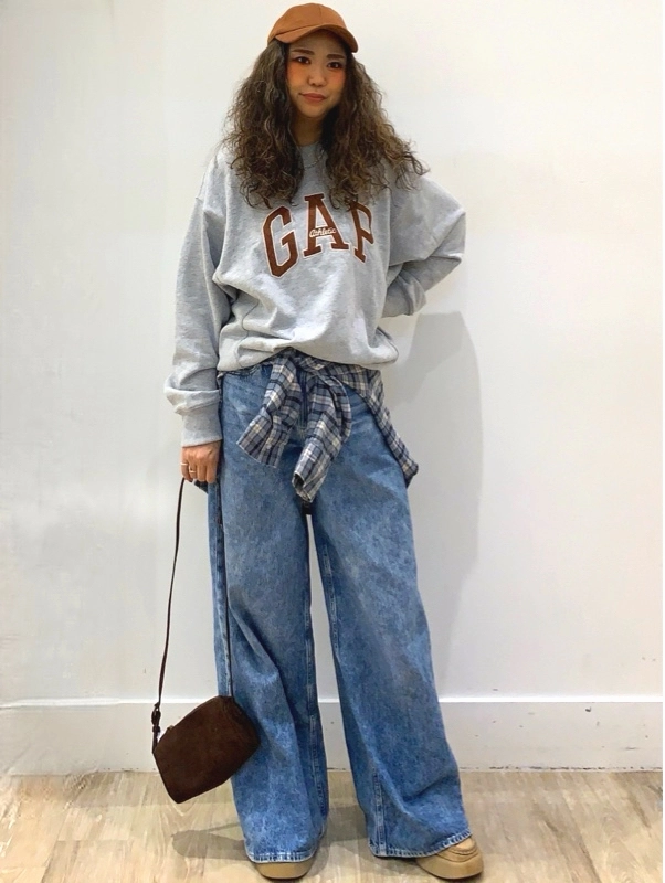 【定番大人気】GAPロゴスウェットで王道アメカジスタイル