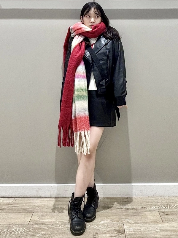 《レザーカジュアル》 