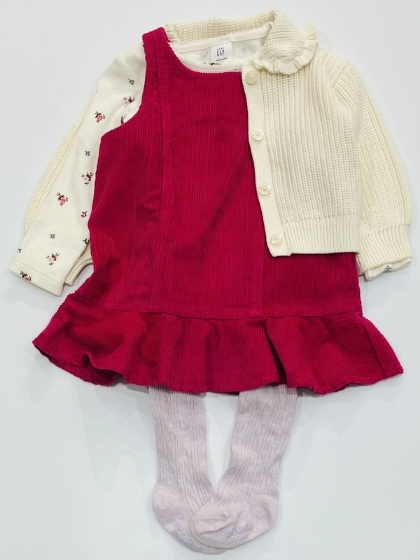 品良く襟付きカーデ