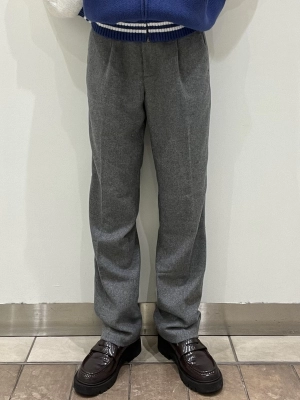GAPカシミヤタッチNBA New York Knicks ジップアップセーター GAP｜(U)CashSoft カシミヤタッチ NBA New York Kicks ロゴ ジップ