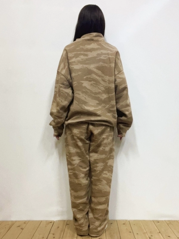 人気】カモフラ柄セットアップのスタイリング | Gap公式オンラインストア