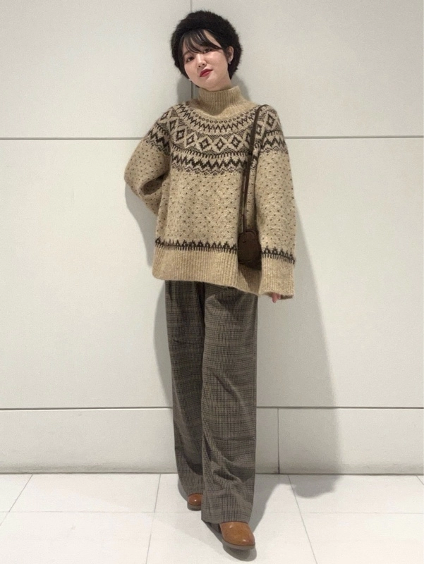 【Holiday】ベージュニットきれいめコーデ