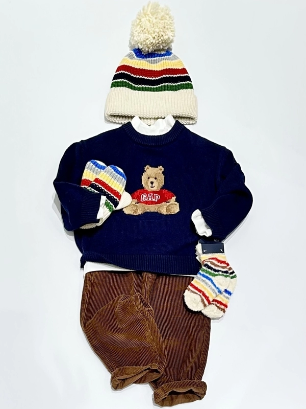 グラフィッククルーネックセーター