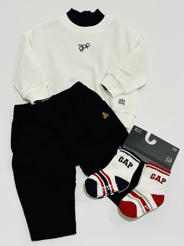 ベビー【モノトーンロゴトレーナー】リンクコーデ