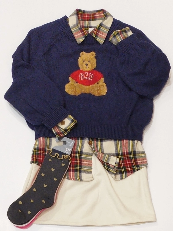 くまさんセーター✕チェックシャツ