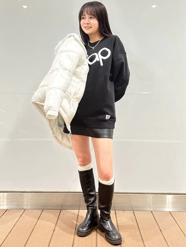 大人気のロゴスウェットコーデ
