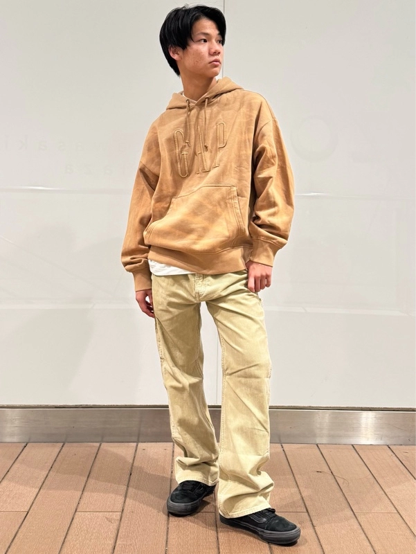 【大人気】新作ロゴパーカーコーデ◎