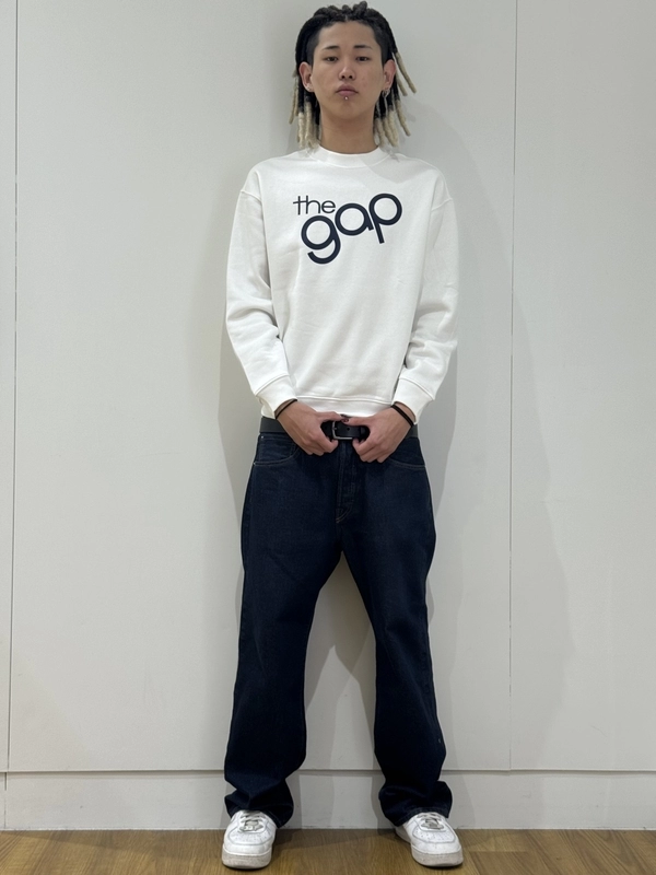【GAPロゴスウェット】 ホワイト