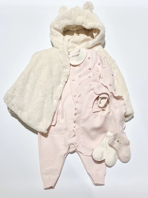 ピンクがかわいいニットカーディガンコーデセット