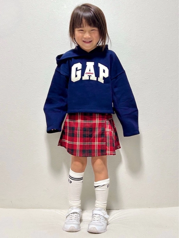 【今が買い】家族でお揃いロゴパーカー