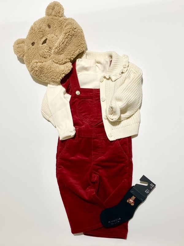 赤がかわいいベルベットオーバーオール