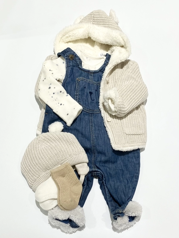 あったかいくまさんポケットのオーバーオール