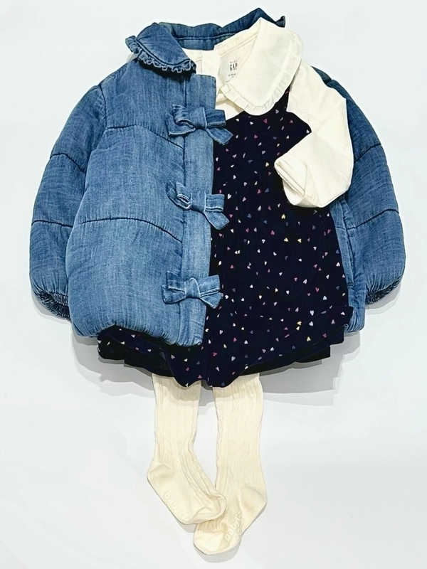 デニムパファージャケット×コーデュロイジャンパースカート