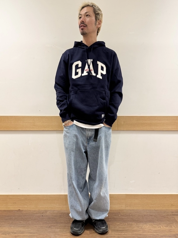 【ロゴパーカー】