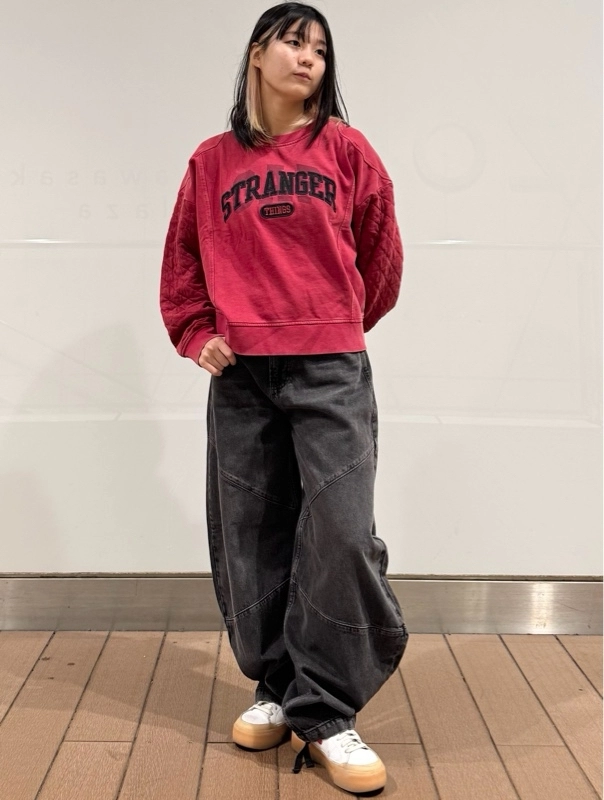 ストレンジャーシングストレーナー×デニムのスタイリング | Gap公式