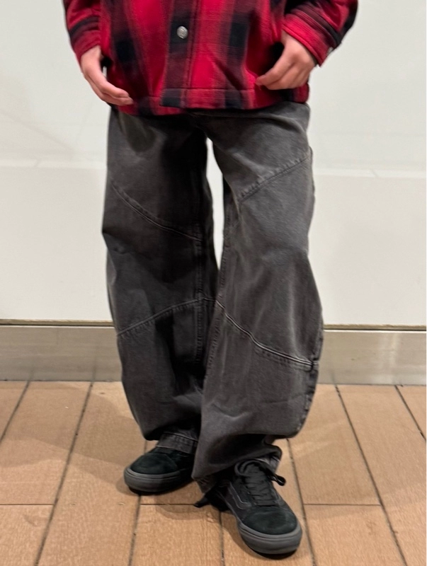 ストレンジャーシングスコラボのスタイリング | Gap公式オンラインストア