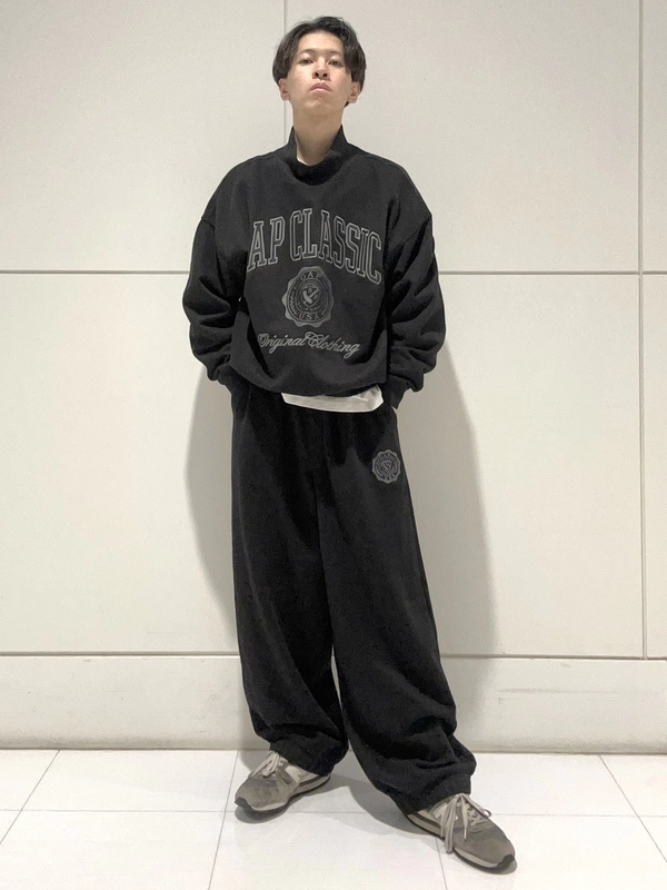 GAP スウェット　上下セットアップ セットアップ、モックネックスウェットのスタイリング | Gap公式