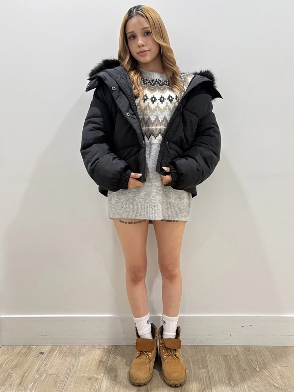 落ち着いたカラーでホリデーコーデ⭐︎