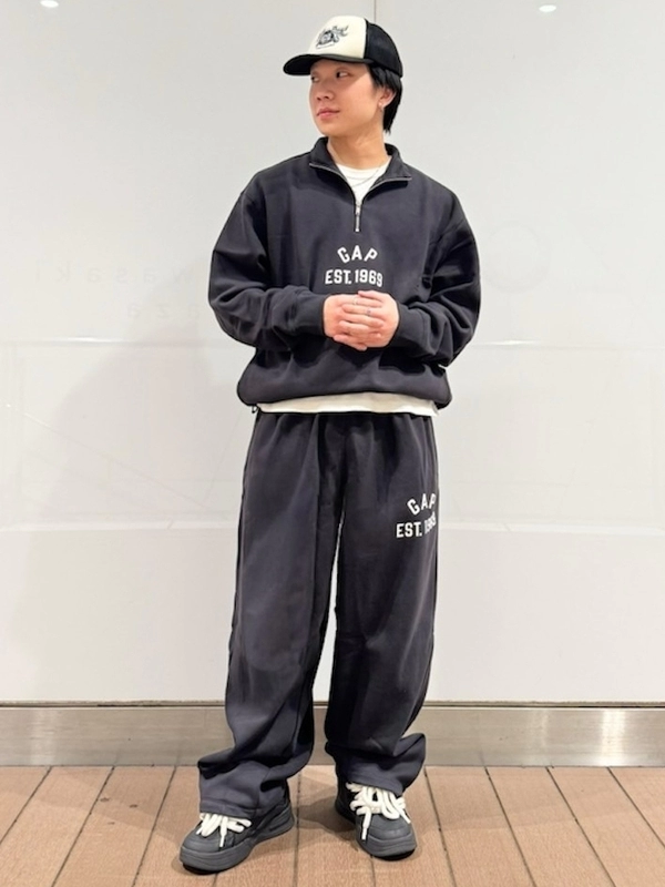 大人気】カモフラ柄セットアップのスタイリング | Gap公式オンラインストア