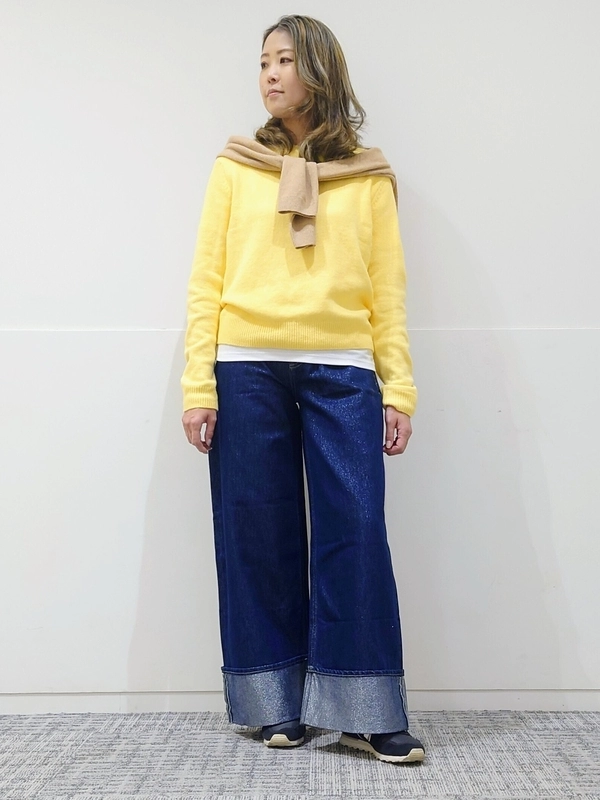 カラーセーターで思い出コーデ‼