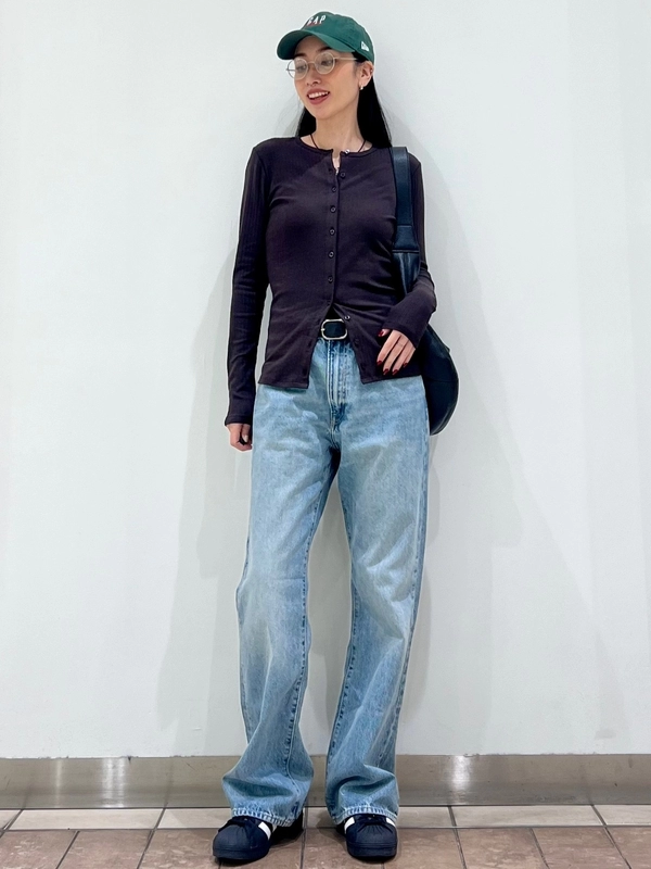 メンズブーツカットデニムのスタイリング | Gap公式オンラインストア