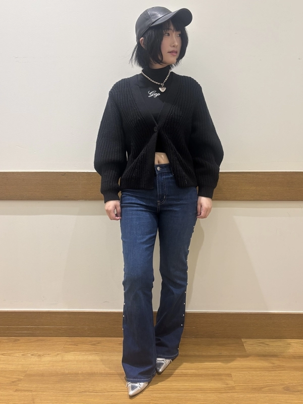 【大注目！！】GAPロゴモックネックT