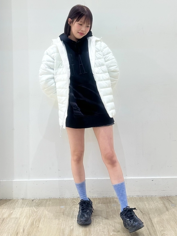 【冬の白は正義！】パーカーワンピコーデ
