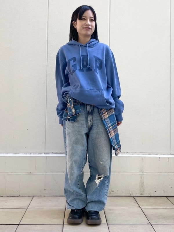 【大人気】ロゴスウェットコーデ