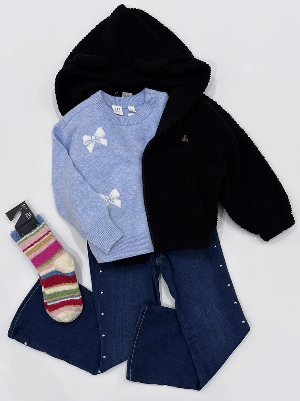 モコモコボアであったかコーデ♡