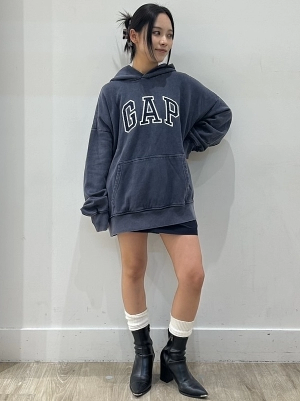 【ロゴ新作！】パーカーワンピコーデ