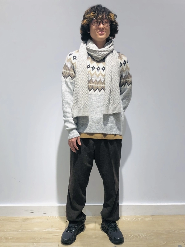 【ホリデーをセーターで暖かく】