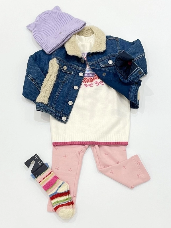 ハート＆リボンがキュートなセーターワンピコーデ