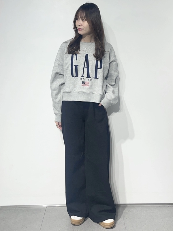 【国旗がかわいい！】NEW短丈ロゴトレーナー