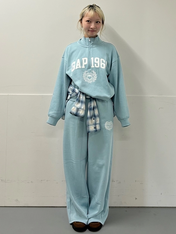 大人気】GAPロゴスウェットセットアップ | Gap公式オンラインストア