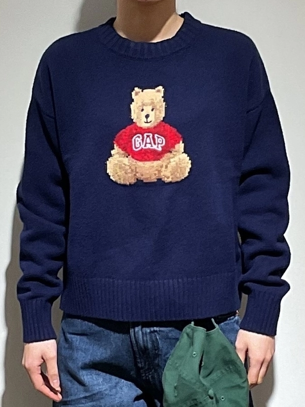 ギャップ　ブラナンベアセーター　レディースS 可愛いブラナンベアセーターのスタイリング | Gap公式オンラインストア