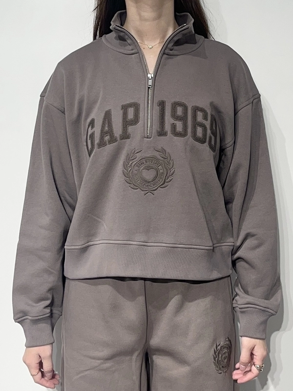 ✨ GAP セットアップ ✨ 新作】30th anniversaryセットアップ☆のスタイリング | Gap公式