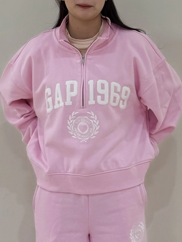 GAP ピンクセットアップ スウェットセットアップのスタイリング | Gap公式オンラインストア