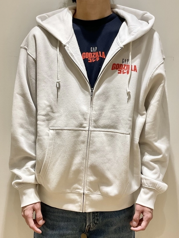 ゴジラジップアップパーカーのスタイリング | Gap公式オンラインストア