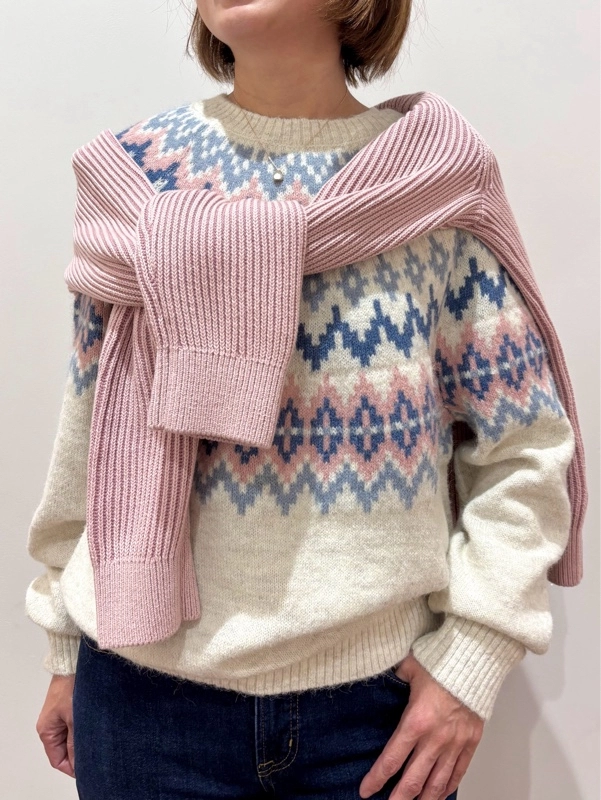 ノルディック柄セーター＆新作ルーズフレアde冬コーデ』のスタイリング  