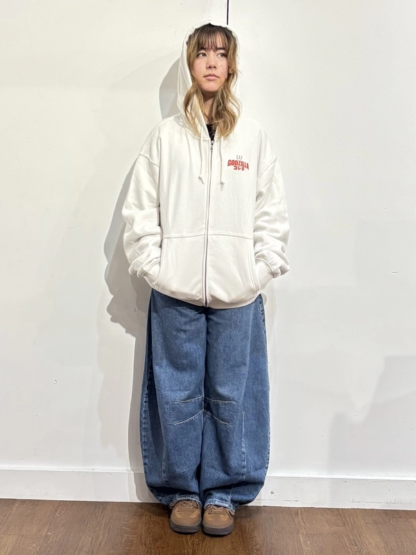 新作】Gapロゴトラックジャケット×トラックパンツのスタイリング | Gap