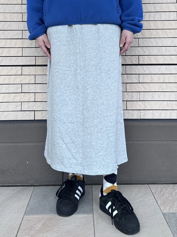 オススメ】Gapボアハーフジップ×スウェットスカート | Gap公式
