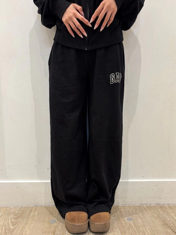 GAP ブラック パーカーとパンツセット Gap公式オンラインストア | GapFit オーバーサイズ 1/4ジップアップ