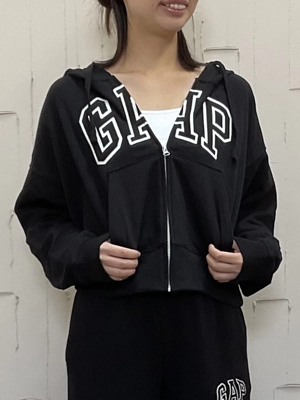 GAP セットアップ パーカー パンツ gapビックロゴ 今だけ！最終価格