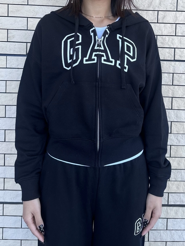 大人気】Gapロゴパーカー×ワイドスウェットパンツ | Gap公式オンライン