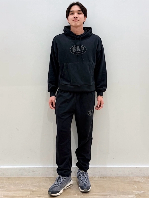 ネイビー⭐︎スウェットセットアップのスタイリング | Gap公式