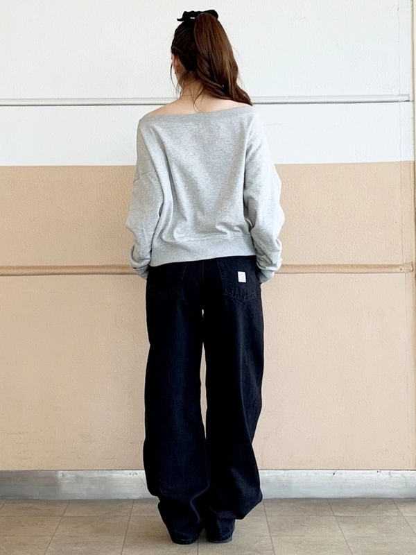 新作】オフショルスウェット☆のスタイリング | Gap公式オンラインストア