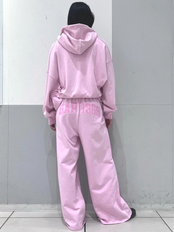 大人気]ロゴセットアップ！のスタイリング | Gap公式オンラインストア