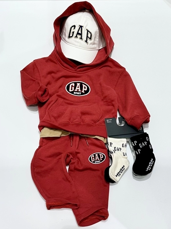 ゲルググBUCKS Bロゴ パーカー/キャップ/ストレッチパンツ/ロゴT リンクコーデも！】GAPスポーツロゴパーカー&パンツ | Gap公式
