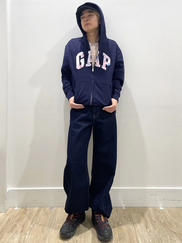 Sakuraコレクション♪ロゴパーカー | Gap公式オンラインストア