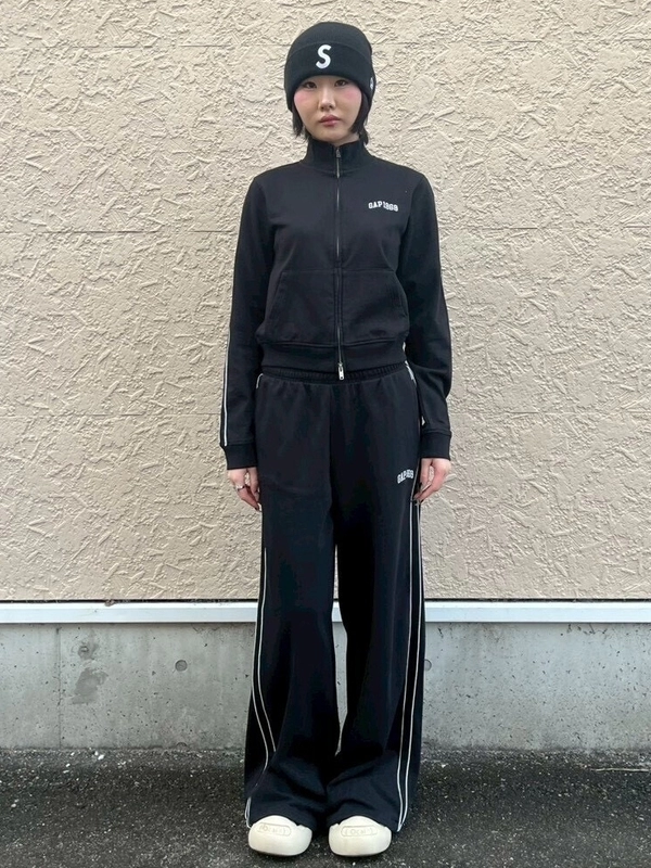 完売品　GAP　トラックジャケット＆パンツ　セットアップ　ブラック　Ｍ トラックジャケットセットアップ | Gap公式オンラインストア